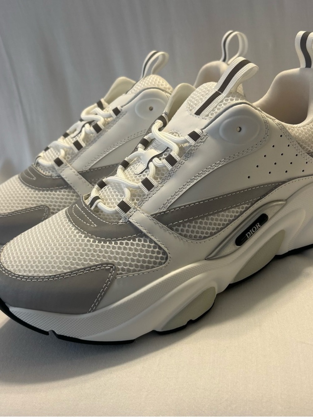 Dior Men’s White and Light Gray Chunky B22 Sneakers - Picture 2 of 4